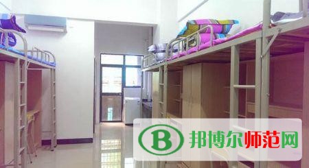 鶴崗師范高等?？茖W校宿舍