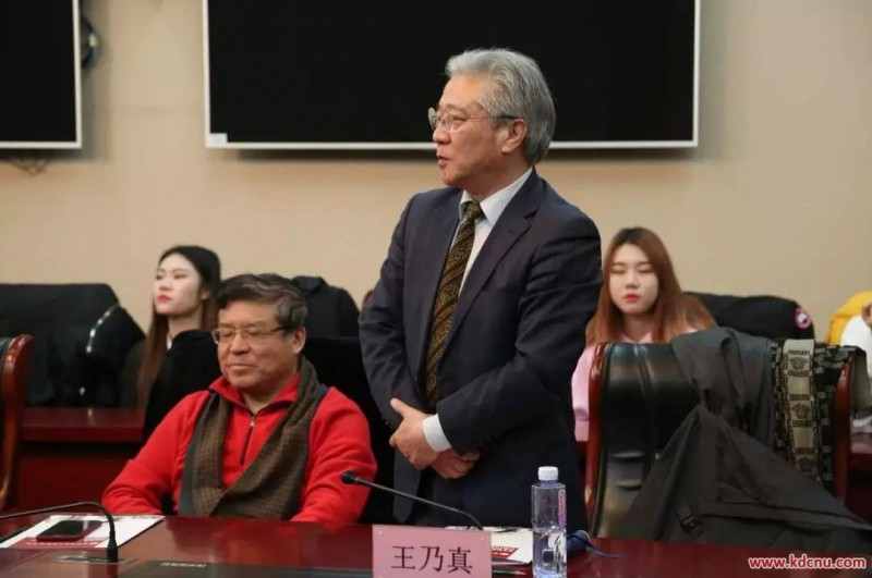 拉薩師專領(lǐng)導一行人來訪科德交流學習
