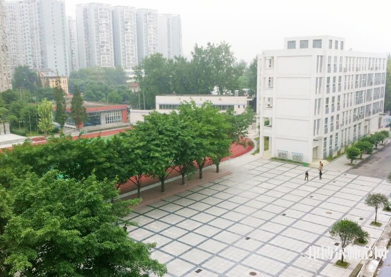 成都洞子口職業(yè)幼兒師范高級(jí)中學(xué)2018年報(bào)名條件、招生對(duì)象