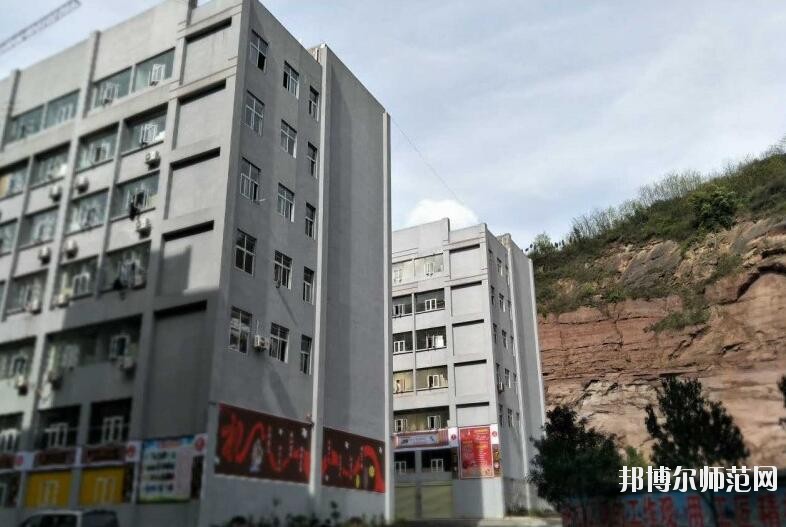 達(dá)州全星職業(yè)技術(shù)幼兒師范學(xué)校2019年報(bào)名條件、招生對(duì)象