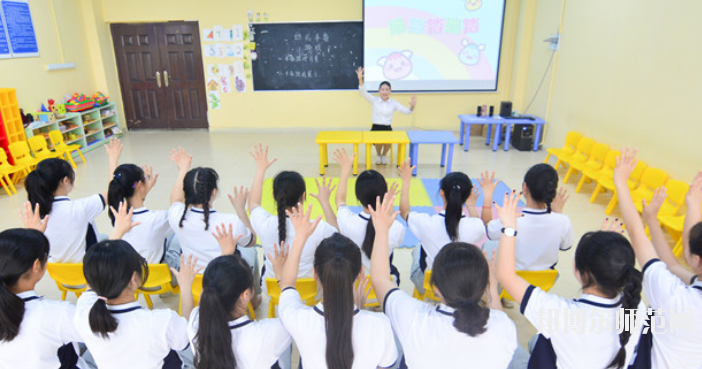 成都五月花幼兒師范高級技工學(xué)校怎么樣、好不好