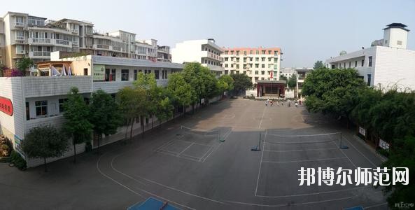 天府新區(qū)成人中等專業(yè)幼兒師范學(xué)校2020年報(bào)名條件、招生要求、招生對(duì)象