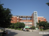 昆明2021年中專幼師學(xué)?？梢钥即髮? /><b>昆明2021年中專幼師學(xué)校可以考大專嗎</b><span>2020-12-17 10:48</span><p>中專幼師學(xué)?？梢钥即髮?初中畢業(yè)后，很多同學(xué)由于許多方面的原因沒有選擇就讀高中，而是選擇了就讀職業(yè)院校，而在職業(yè)院校中</p></a></li>
            <li><a href=
