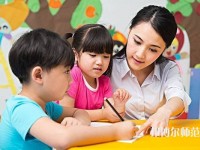 杭州2020年幼師學(xué)校中專升大?？际裁? /><b>杭州2020年幼師學(xué)校中專升大專考什么</b><span>2022-04-07 15:39</span><p>已經(jīng)就讀幼師學(xué)校的中專生們，想要提升一下自己的學(xué)歷，那就需要報(bào)考，大家都想知道主要考什么，其實(shí)這種考試不是很難，同學(xué)們也</p></a></li>
            <li><a href=