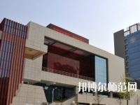 鄭州2020年幼師學(xué)校中專升大?？际裁? /><b>鄭州2020年幼師學(xué)校中專升大專考什么</b><span>2020-02-26 14:22</span><p>鄭州2020年幼師學(xué)校中專升大?？际裁矗讕煂I(yè)在近年來(lái)飛速發(fā)展，雖然人才緊缺，但由于家長(zhǎng)對(duì)孩子的重視，社會(huì)對(duì)幼兒教師專業(yè)越</p></a></li>
            <li><a href=