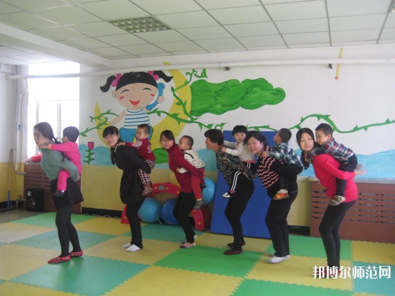 黃石2020年幼師學(xué)校中專升大?？际裁? width=