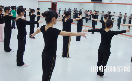 白銀2020年中專幼師學(xué)?？梢钥即髮? width=