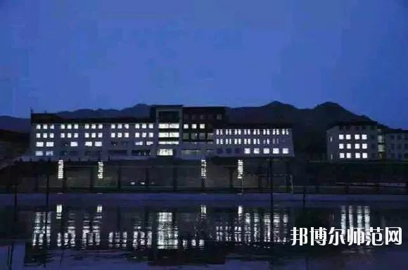 呼和浩特職業(yè)師范學(xué)院東校區(qū)2021年報名條件、招生要求、招生對象