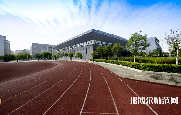 四川商業(yè)服務(wù)技工幼兒師范學(xué)校2023年怎么樣、好不好
