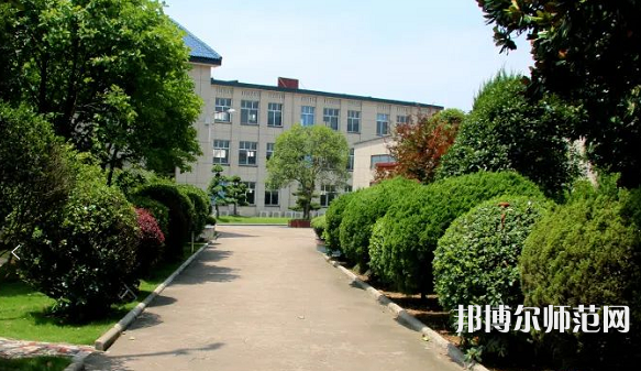 貴陽長城幼師職業(yè)學校2023年報名條件、招生要求、招生對象