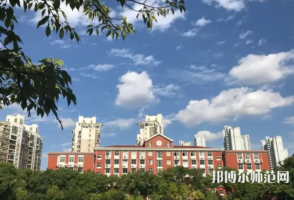 上海大學(xué)師范學(xué)院延長(zhǎng)校區(qū)2023年報(bào)名條件、招生要求、招生對(duì)象