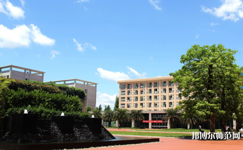 四川大學(xué)錦江師范學(xué)院2023年報名條件、招生要求、招生對象 
