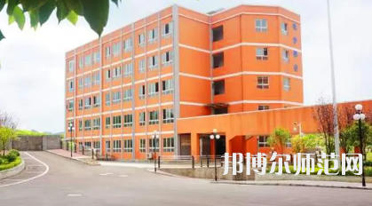 2023年安順光輝幼師職業(yè)技術(shù)學校報名條件、招生對象