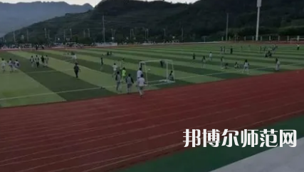 2023年云南師范大學(xué)附屬易門中學(xué)報(bào)名條件、招生對象